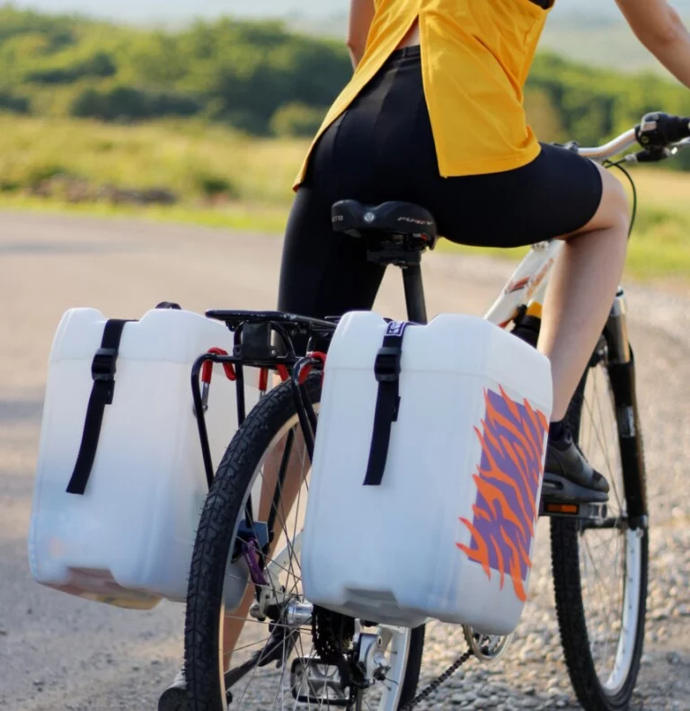 borsa-da-bici-248npg.webp Borse da bici fai da te: la "vecchia" idea di Rackhackers - immagine 1