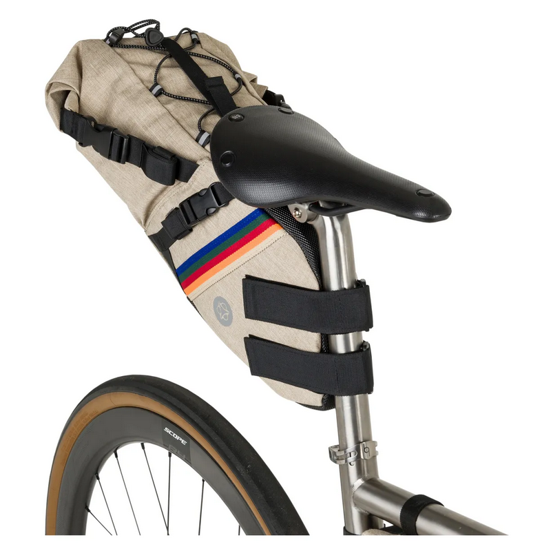 borsa-sottosella-bici-470aun.png Borsa posteriore sottosella bikepacking AGU VENTURE 10 litri vintage - immagine 1