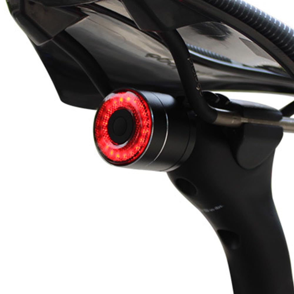 luce-posteriore-bici-da-corsa-207ewy-1.jpg Luce posteriore bici da corsa : perché serve | Men's Health - immagine 1