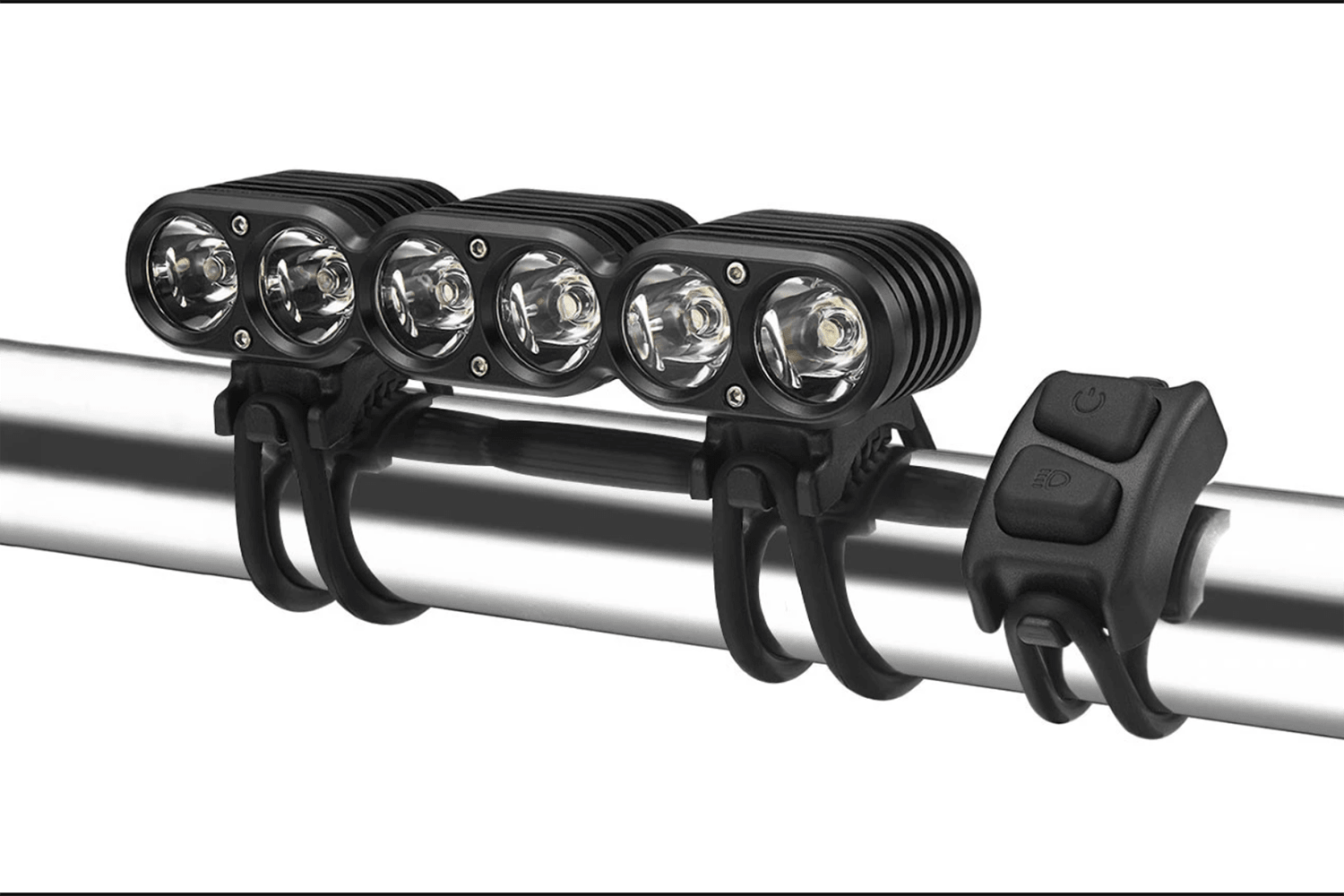 luci-per-bici-potenti-702oyu.png Guida pratica MTB: Le migliori luci da notturna - immagine 1