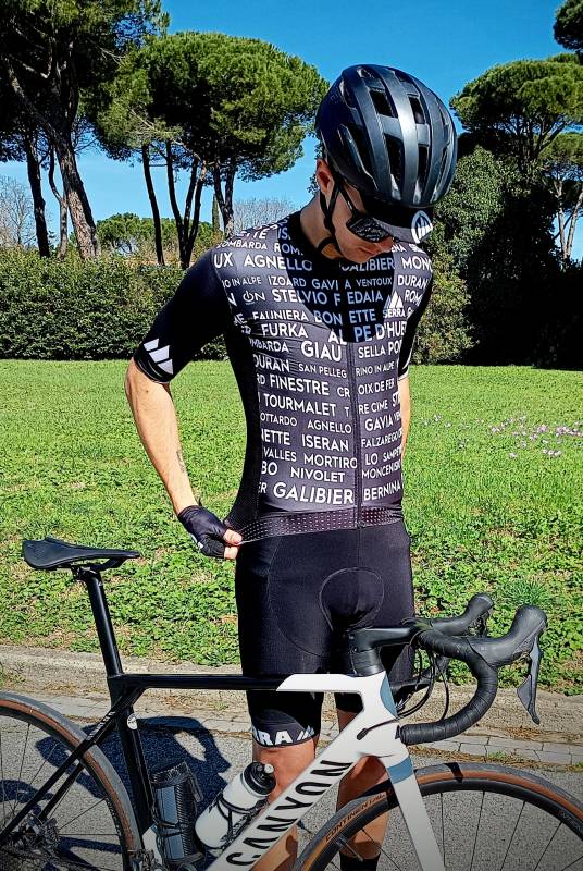 maglia-bici-da-corsa-440fti-1.jpg Maglia Trittico del Serra "SALITE MITICHE" (fondo nero o bianco) - immagine 1