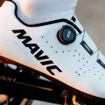 Scarpe da ciclismo su strada | BOA®, carbonio e sostegno | Mavic