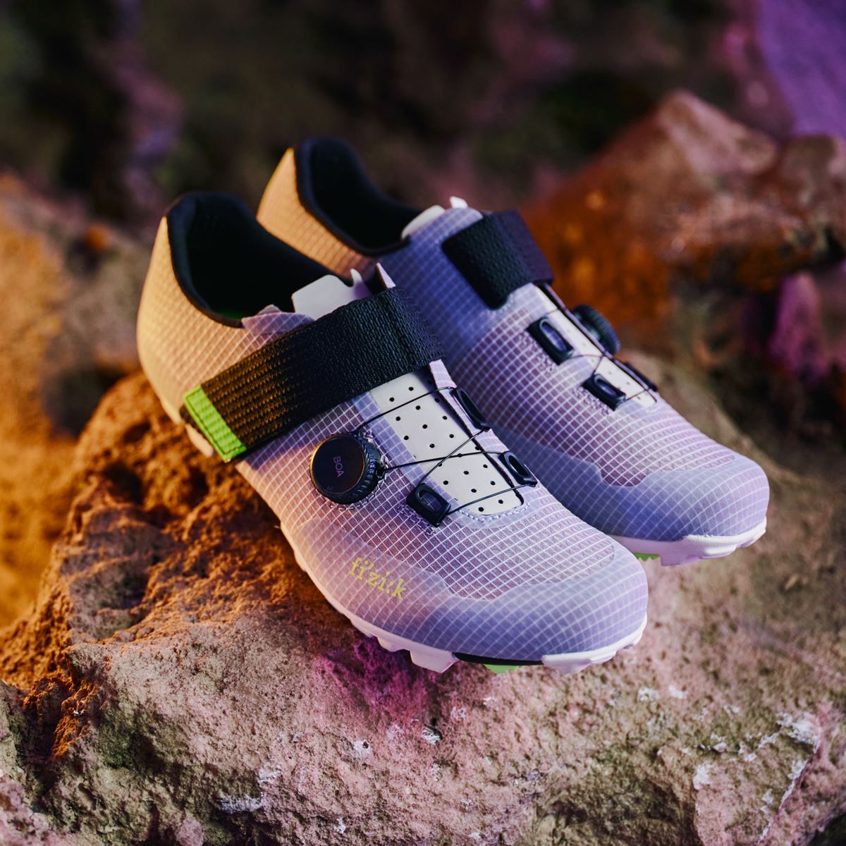 scarpe-fizik-081sho-1.jpg FIZIK VENTO FEROX CARBON, LE NUOVE SCARPE DA GRAVEL E XC SUPER STILOSE Pianeta Mountain Bike - immagine 1