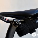 Cosa portare durante un'uscita in bici da corsa? Ecco gli oggetti indispensabili BiciDaStrada