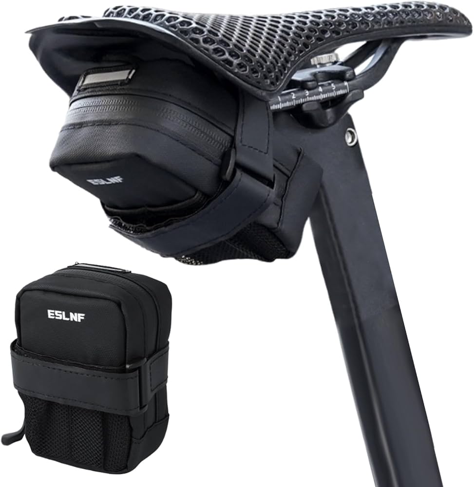 sottosella-bici-corsa-978yor-1.jpg Fyfjur Mini Borsa Sottosella Bici da Corsa Impermeabile (11x8x4cm) | Compatto Portatile Borsa Sottosella Mtb con Tasca a Rete per Bici da Strada MTB Pieghevole : Amazon.it: Sport e tempo libero - immagine 1
